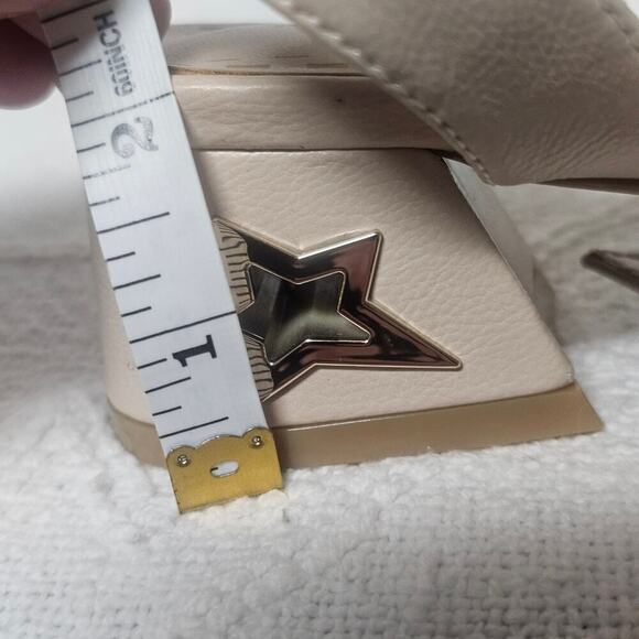 Beige Tan Nude Neutral Low Block Heels Star Accent Party Office Career Size 6 - Picture 7 of 8